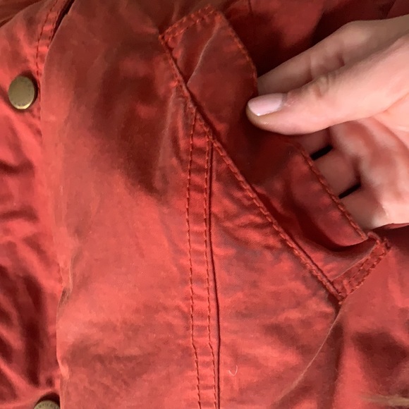 Women’s Barbour Wax Jacket - Picture 9 of 9